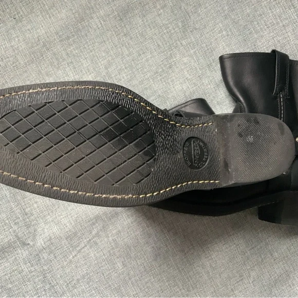 Frye 8r Harness boot in black. Size 9.5 Women’s Boot size - Picture 9 of 12